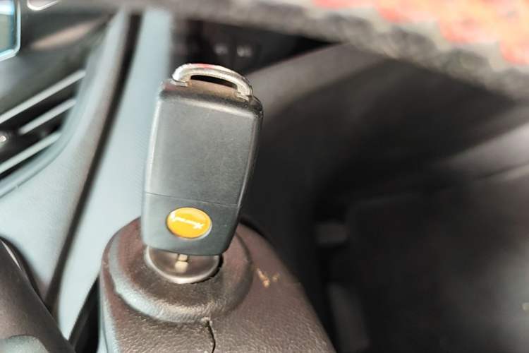 Used Chevrolet Cavalier 2019 320 Automatic Enjoyment with Sunroof Vehicle Key