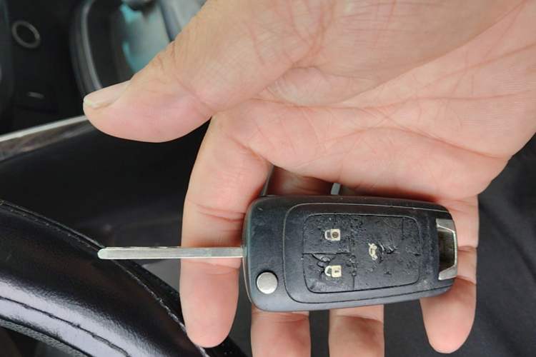 Used Chevrolet Cavalier 2019 320 Manual Xinyue Edition Vehicle Key
