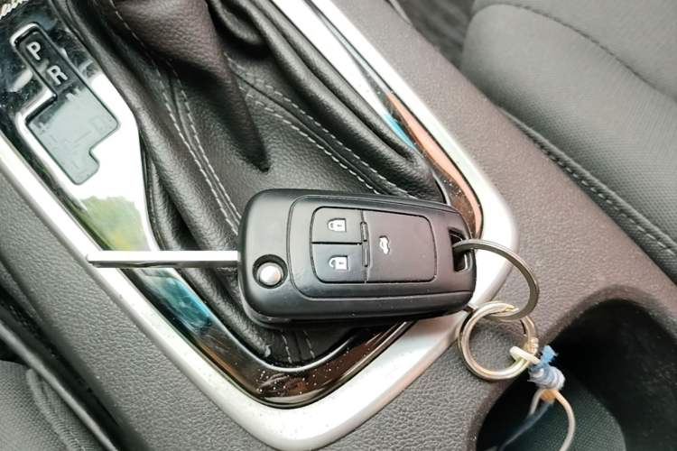Used Chevrolet Cavalier 2019 320 Automatic Enjoyment with Sunroof Vehicle Key