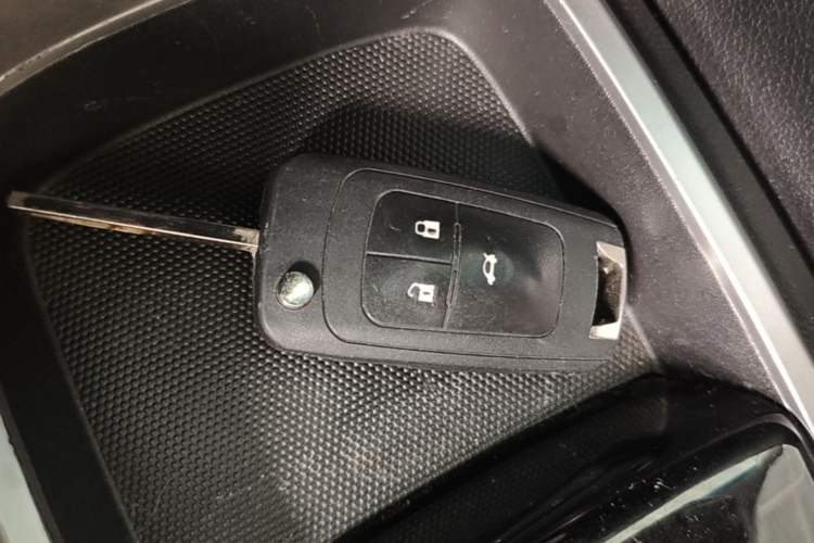 Used Chevrolet Cavalier 2019 320 Automatic Enjoyment with Sunroof Vehicle Key