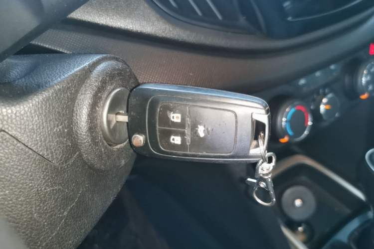 Used Chevrolet Cavalier 2019 320 Automatic Enjoyment with Sunroof Vehicle Key