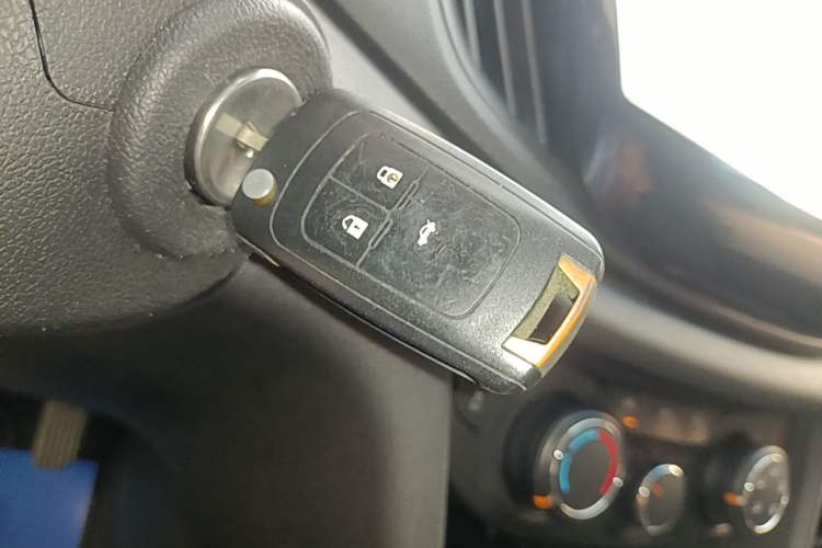 Used Chevrolet Cavalier 2019 320 Automatic Enjoyment with Sunroof Vehicle Key