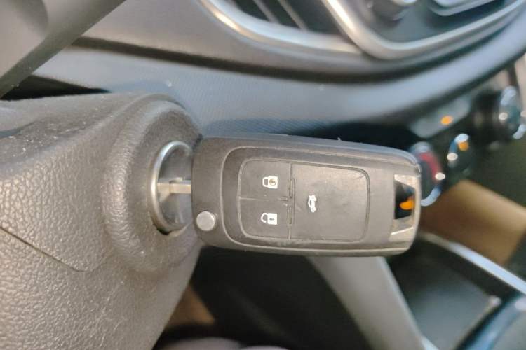 Used Chevrolet Cavalier 2019 320 Manual Enjoyment Edition Vehicle Key