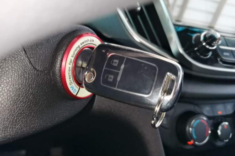 Used Chevrolet Cavalier 2019 320 Automatic Enjoyment with Sunroof Vehicle Key