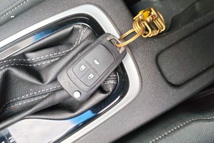 Used Chevrolet Cavalier 2019 320 Automatic Enjoyment with Sunroof Vehicle Key
