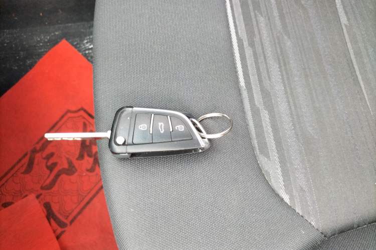 Used Chevrolet Cavalier 2019 320 Automatic Enjoyment with Sunroof Vehicle Key