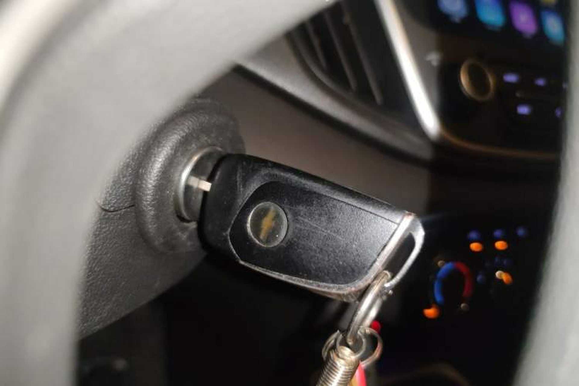 Used Chevrolet Cavalier 2019 320 Automatic Xinyue Edition Vehicle Key