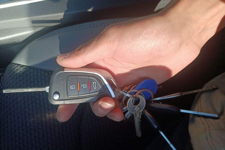 Used Chevrolet Cavalier 2019 320 Automatic Enjoyment with Sunroof Vehicle Key
