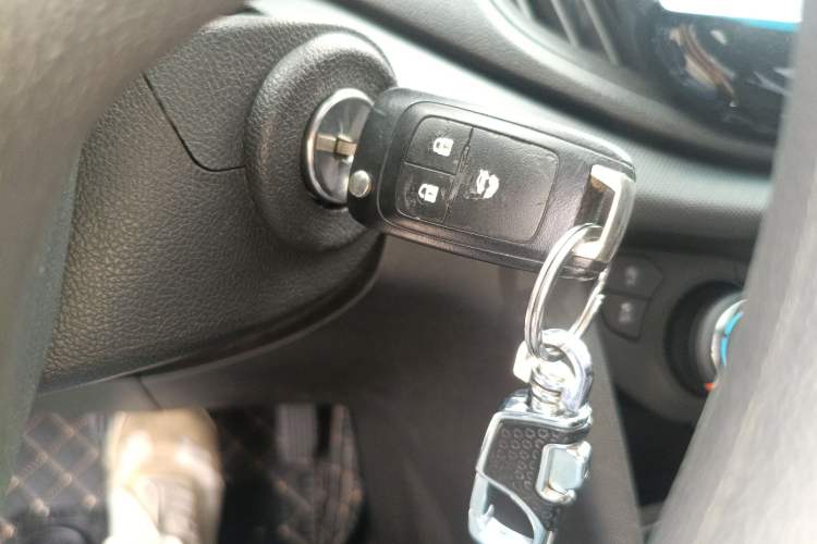 Used Chevrolet Cavalier 2019 320 Automatic Enjoyment with Sunroof Vehicle Key