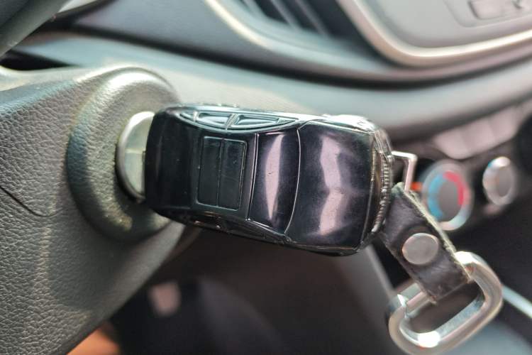 Used Chevrolet Cavalier 2019 320 Automatic Enjoyment with Sunroof Vehicle Key