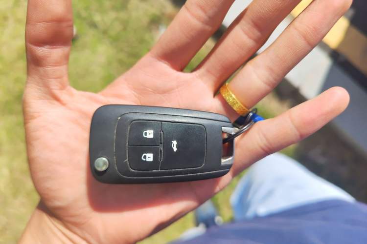 Used Chevrolet Cavalier 2019 320 Manual Xinyue Edition Vehicle Key