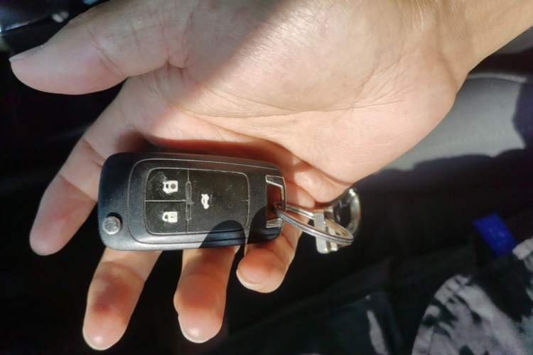 Used Chevrolet Cavalier 2019 320 Automatic Enjoyment with Sunroof Vehicle Key