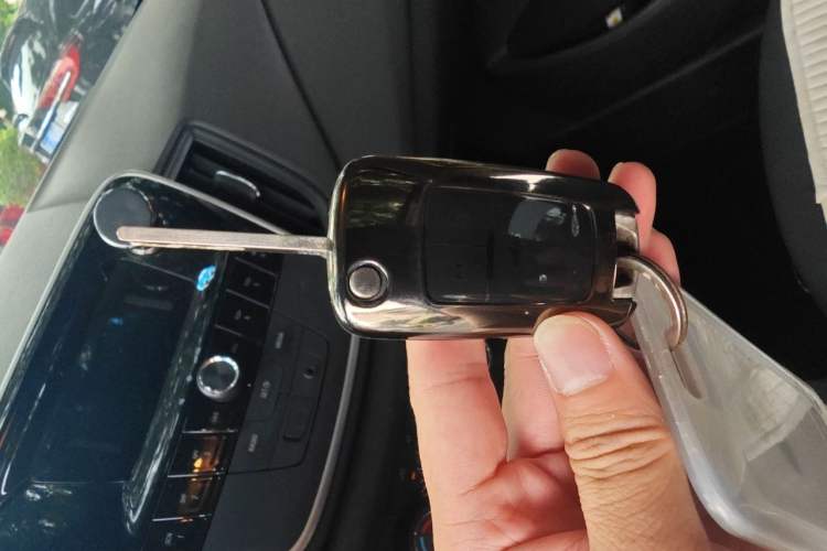 Used Chevrolet Cavalier 2019 320 Automatic Enjoyment with Sunroof Vehicle Key