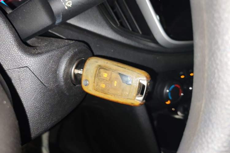 Used Chevrolet Cavalier 2019 320 Automatic Enjoyment with Sunroof Vehicle Key