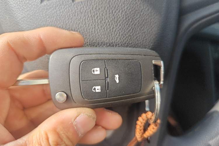 Used Chevrolet Cavalier 2019 320 Automatic Enjoyment with Sunroof Vehicle Key