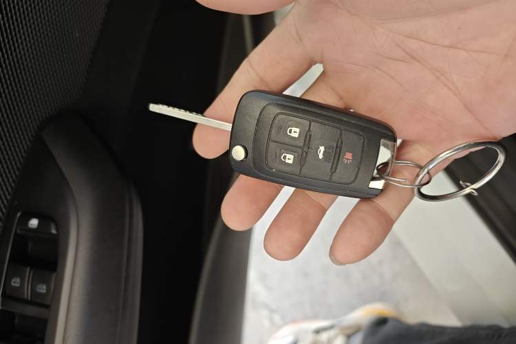 Used Chevrolet Cavalier 2019 320 Automatic Enjoyment with Sunroof Vehicle Key
