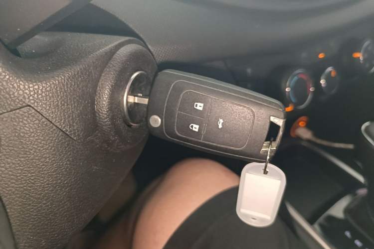 Used Chevrolet Cavalier 2019 320 Automatic Enjoyment with Sunroof Vehicle Key