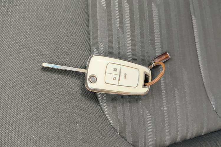 Used Chevrolet Cavalier 2019 320 Automatic Enjoyment with Sunroof Vehicle Key