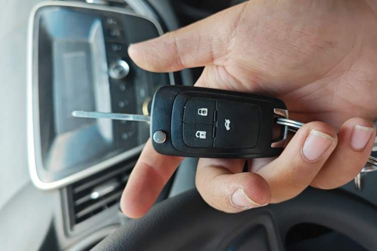 Used Chevrolet Cavalier 2019 320 Manual Enjoyment Edition Vehicle Key