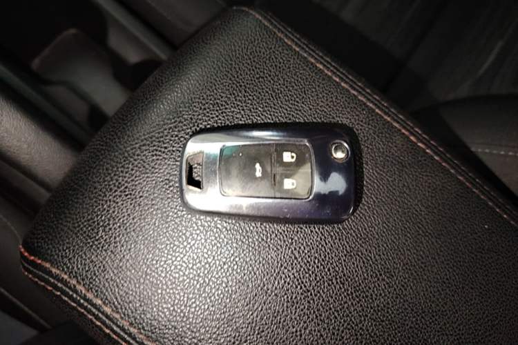 Used Chevrolet Cavalier 2019 320 Automatic Enjoyment with Sunroof Vehicle Key