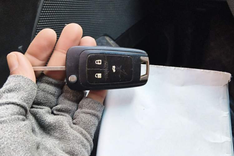 Used Chevrolet Cavalier 2019 320 Manual Xinyue Edition Vehicle Key