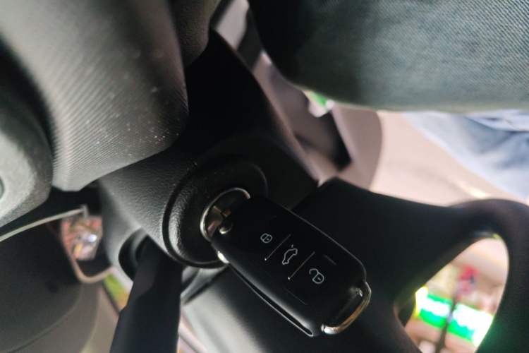 Used Chevrolet Cavalier 2019 320 Automatic Enjoyment with Sunroof Vehicle Key