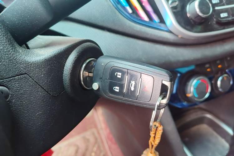 Used Chevrolet Cavalier 2019 320 Automatic Enjoyment with Sunroof Vehicle Key