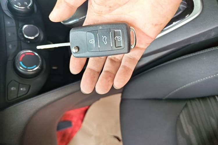 Used Chevrolet Cavalier 2019 320 Automatic Enjoyment with Sunroof Vehicle Key