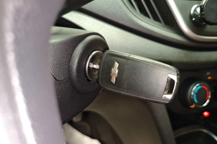 Used Chevrolet Cavalier 2019 320 Automatic Enjoyment with Sunroof Vehicle Key