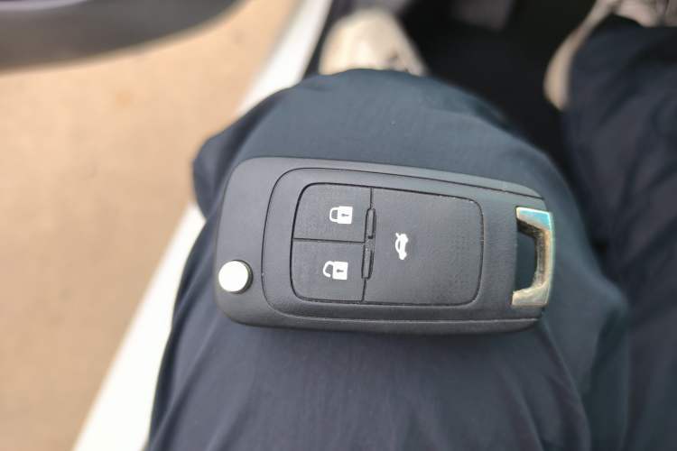 Used Chevrolet Cavalier 2019 320 Automatic Enjoyment with Sunroof Vehicle Key