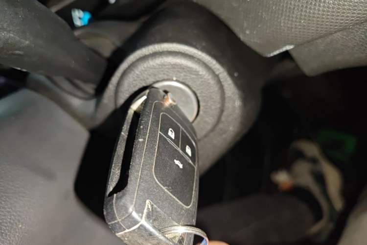 Used Chevrolet Cavalier 2019 320 Automatic Enjoyment with Sunroof Vehicle Key