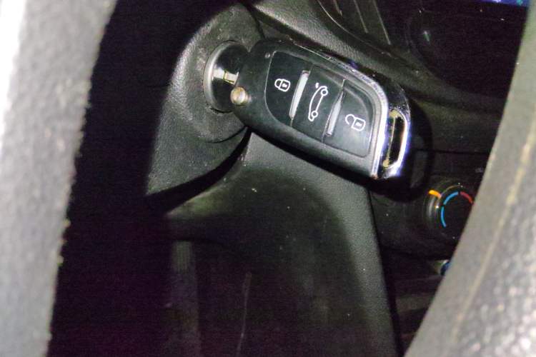 Used Chevrolet Cavalier 2019 320 Automatic Enjoyment with Sunroof Vehicle Key