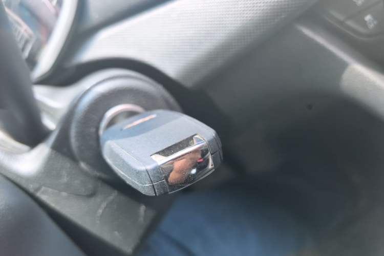 Used Chevrolet Cavalier 2019 320 Automatic Enjoyment with Sunroof Vehicle Key