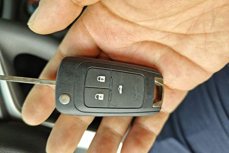 Used Chevrolet Cavalier 2019 320 Manual Xinyue Edition Vehicle Key