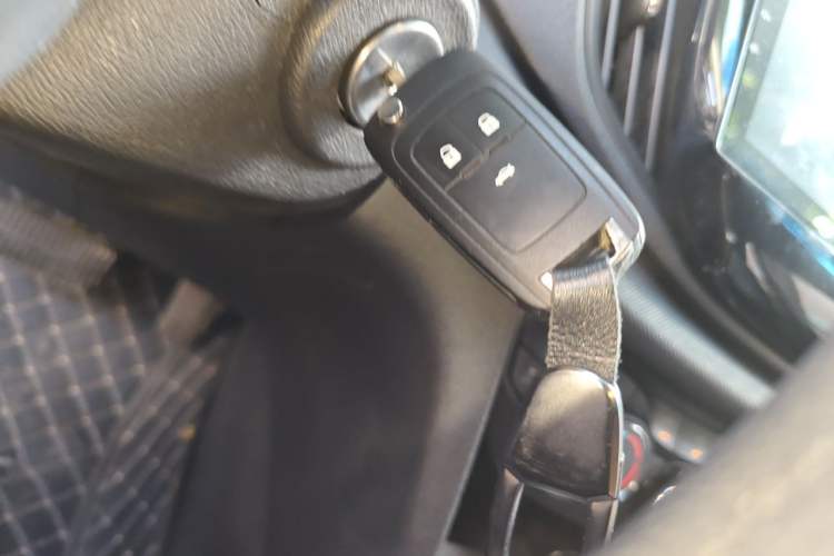 Used Chevrolet Cavalier 2019 320 Automatic Enjoyment with Sunroof Vehicle Key