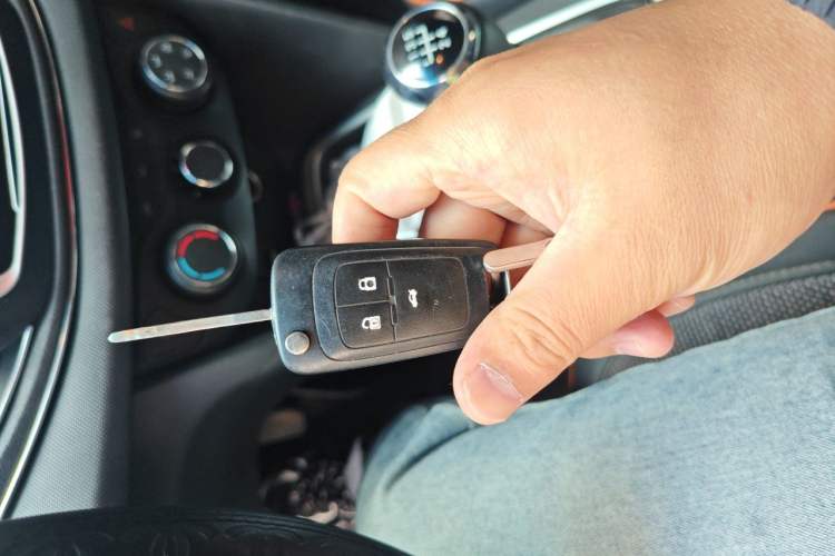 Used Chevrolet Cavalier 2019 320 Manual Enjoyment Edition Vehicle Key