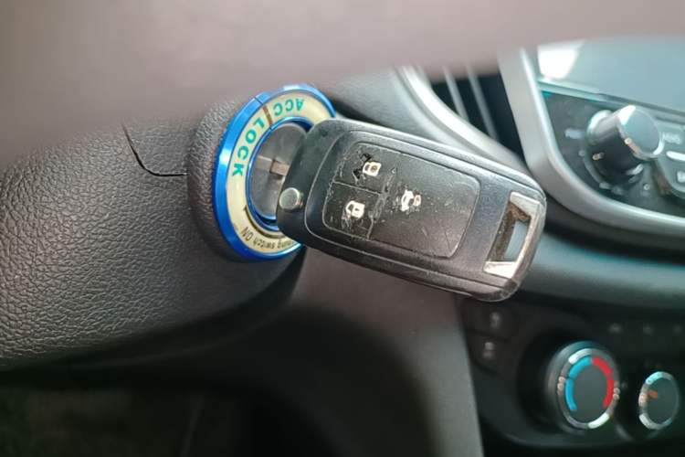 Used Chevrolet Cavalier 2019 320 Automatic Enjoyment with Sunroof Vehicle Key