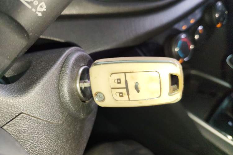 Used Chevrolet Cavalier 2019 320 Automatic Enjoyment with Sunroof Vehicle Key