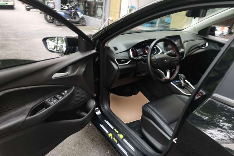 Used Chevrolet Cavalier 2020 Redline 325T Automatic Xinshang Edition China VI Standard Driver Seat