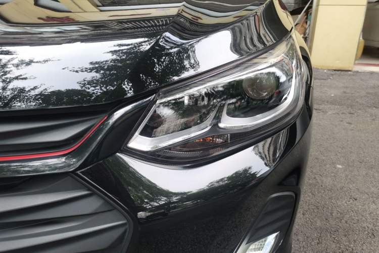 Used Chevrolet Cavalier 2020 Redline 325T Automatic Xinshang Edition China VI Standard Left Front Headlight