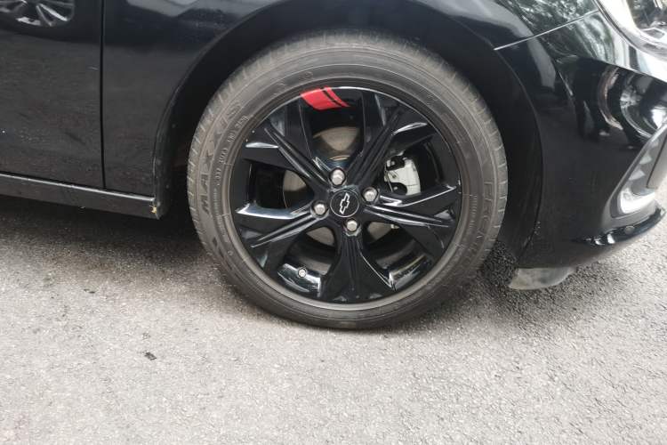Used Chevrolet Cavalier 2020 Redline 325T Automatic Xinshang Edition China VI Standard Right Front Wheel Hub