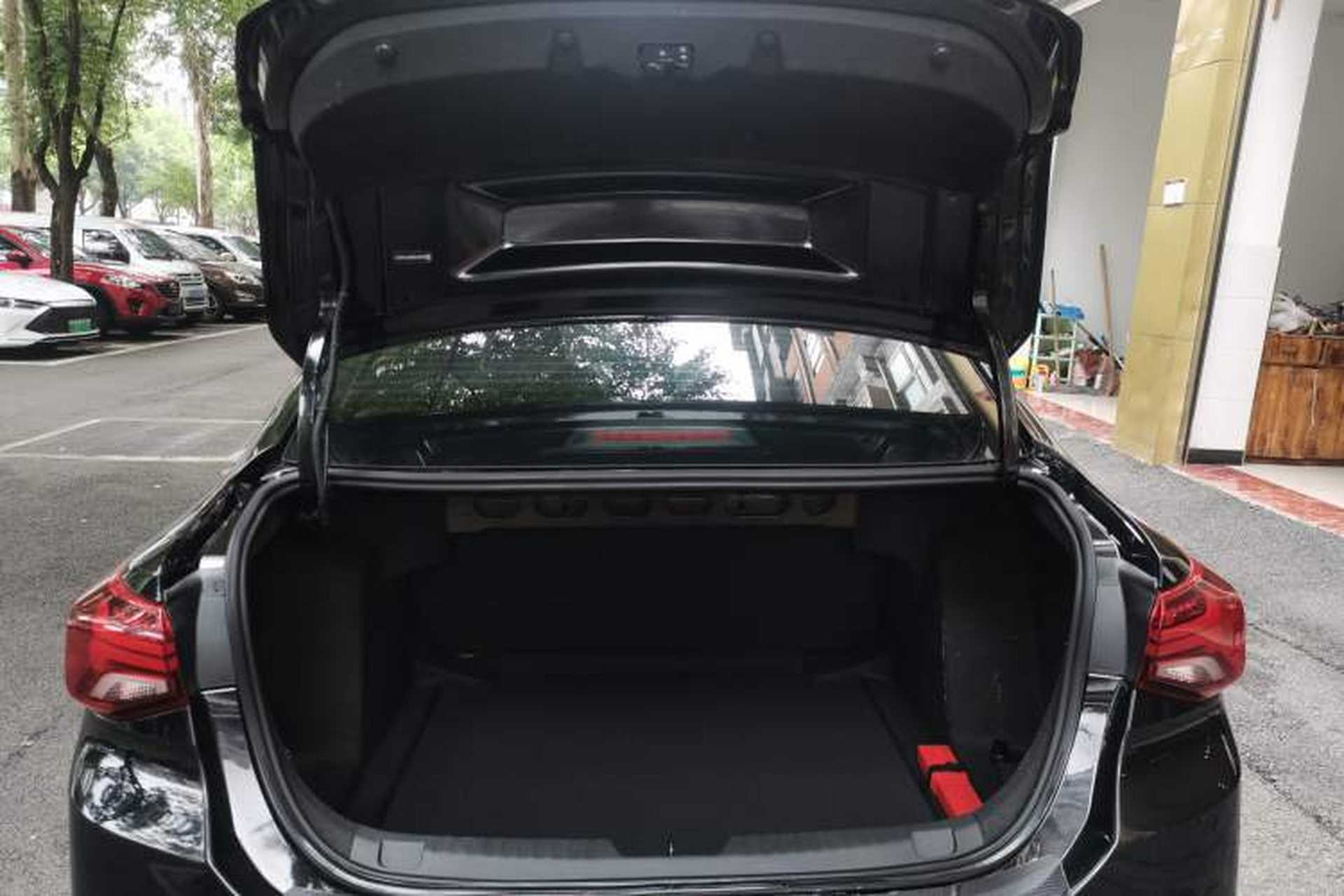 Used Chevrolet Cavalier 2020 Redline 325T Automatic Xinshang Edition China VI Standard Trunk