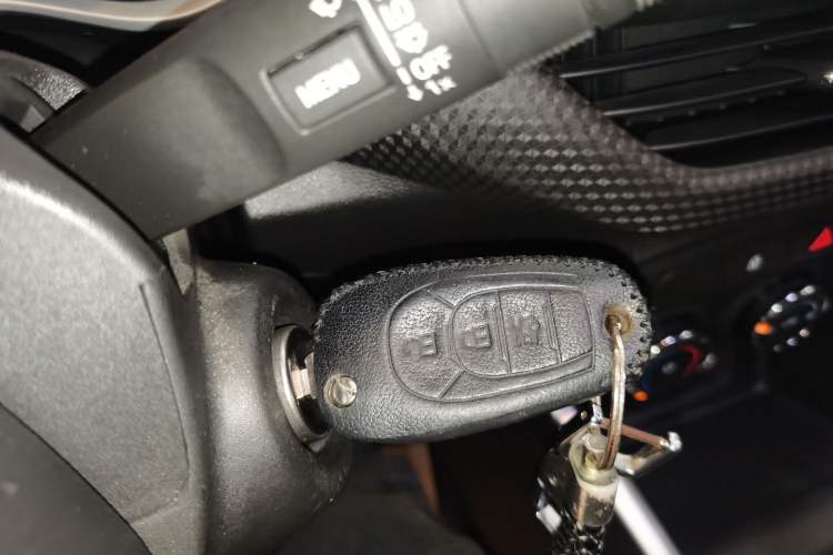 Used Chevrolet Cavalier 2020 Redline 325T Automatic Xinshang Edition China VI Standard Vehicle Key