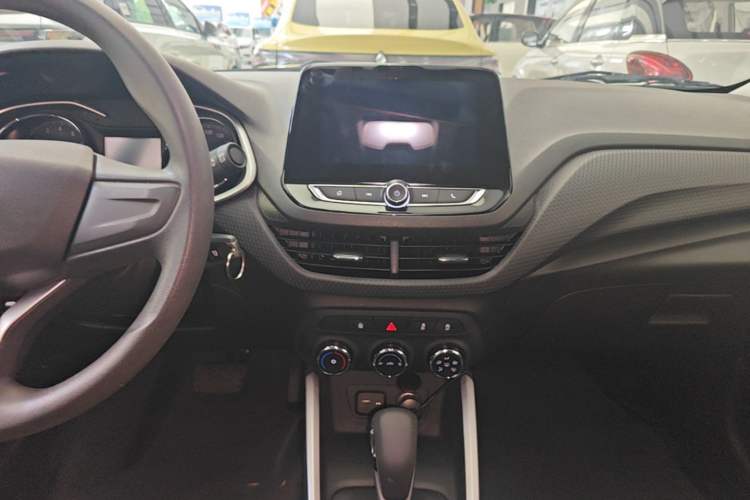 Used Chevrolet Cavalier 2020 Redline 325T Automatic Xinshang Edition Audio And AC Panel