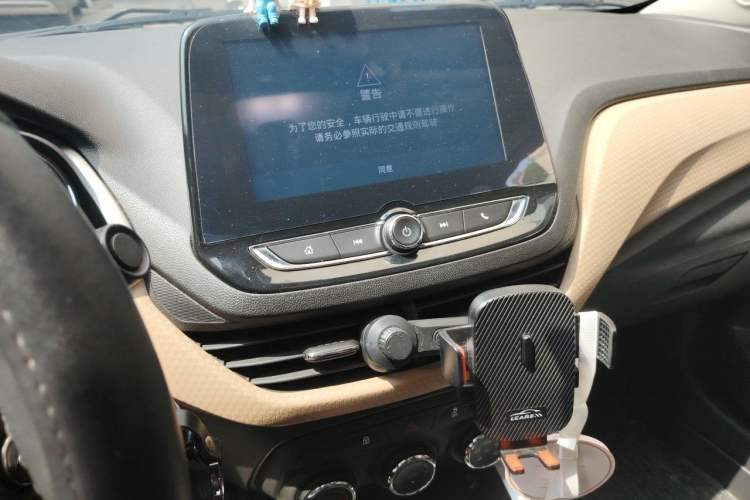 Used Chevrolet Cavalier 2020 Redline 325T Automatic Xinyao Edition China VI Standard Audio And AC Panel