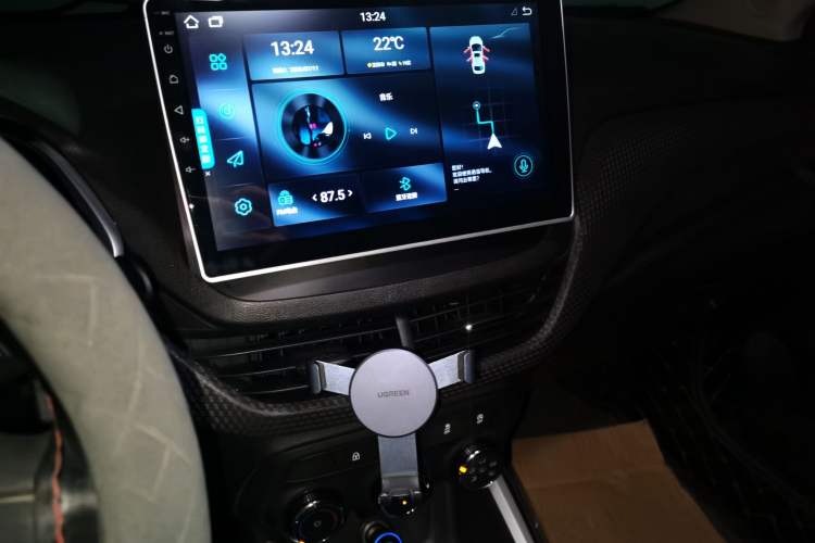 Used Chevrolet Cavalier 2020 325T Automatic Enjoyment Edition Audio And AC Panel