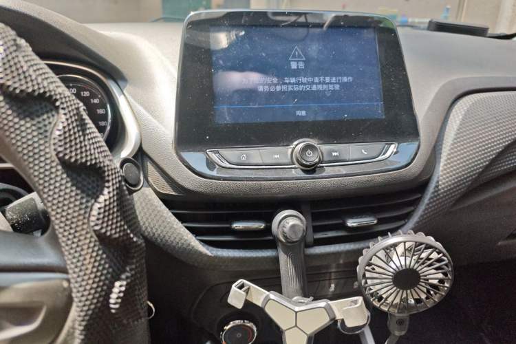 Used Chevrolet Cavalier 2020 Redline 325T Automatic Xinshang Edition China VI Standard Audio And AC Panel