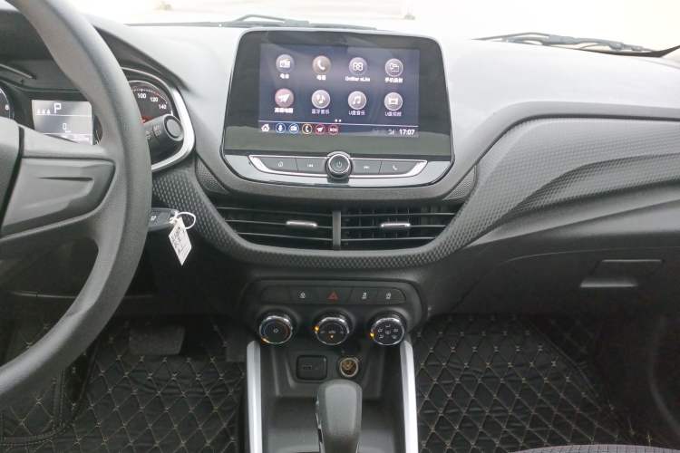 Used Chevrolet Cavalier 2020 Redline 325T Automatic Xinshang Edition Audio And AC Panel
