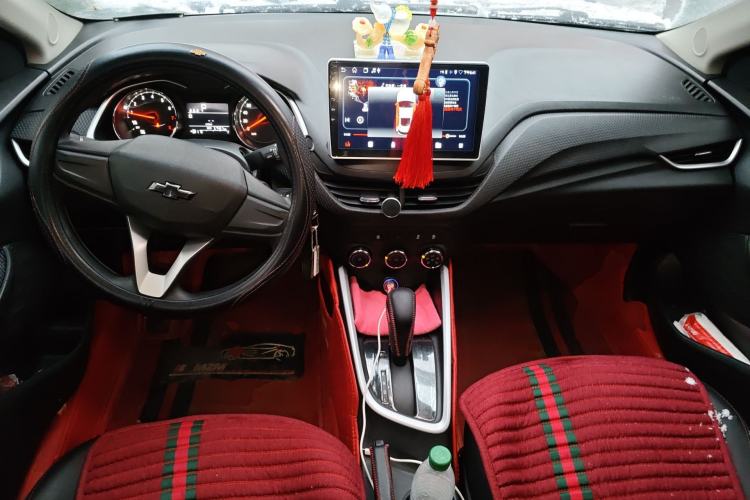 Used Chevrolet Cavalier 2020 325T Automatic Enjoyment Edition Center Console