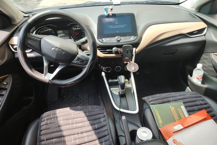 Used Chevrolet Cavalier 2020 Redline 325T Automatic Xinyao Edition China VI Standard Center Console